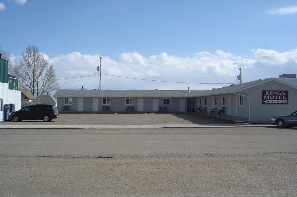 King'S Hotel & Motel By Elevate Rooms Shaunavon Exterior foto