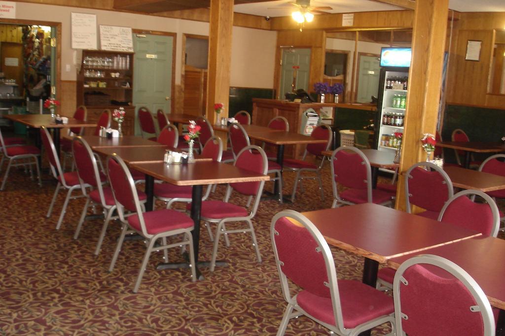 King'S Hotel & Motel By Elevate Rooms Shaunavon Exterior foto
